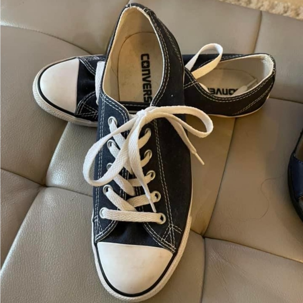 Converse Tennis Shoes…
